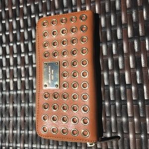 Tan Michael Kors Wallet